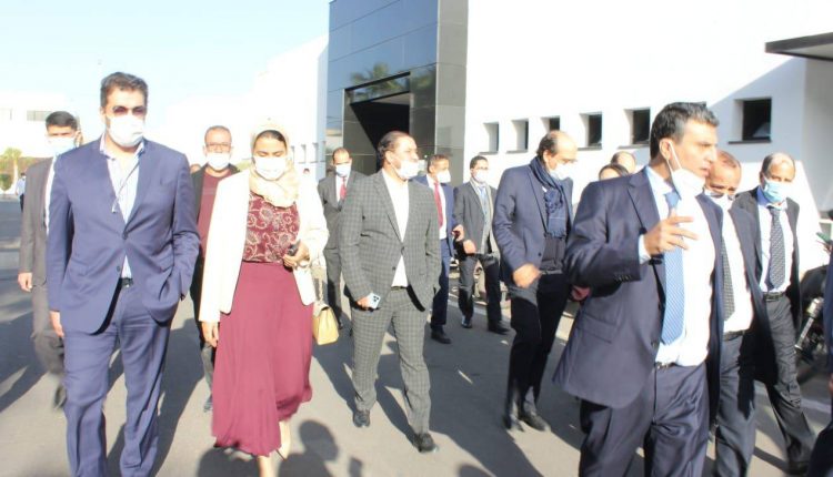 الوفد الذي قام بزيارة الوحدتين الصناعيتين للأدوية زينيت فارما وصوريميد، (1)