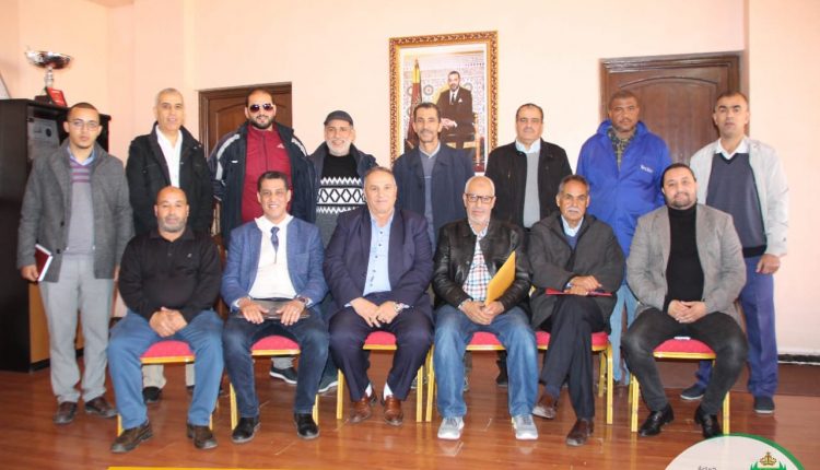 اجتماع مع رئيس غرفة الصناعة التقليدية أكادير والمدير الجهوي للصناعة التقليدية (2)