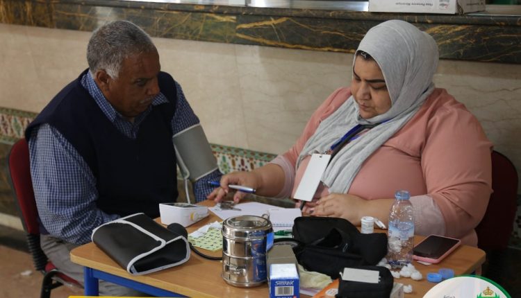حملة طبية لفائدة عمال وأعوان الجماعة (10)