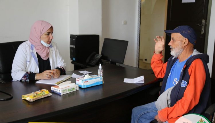 حملة طبية لفائدة عمال وأعوان الجماعة (19)