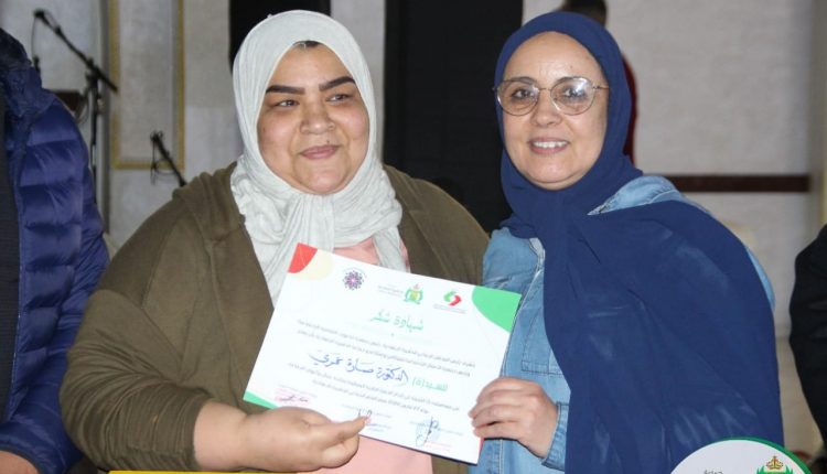 حملة طبية لفائدة عمال وأعوان الجماعة (38)