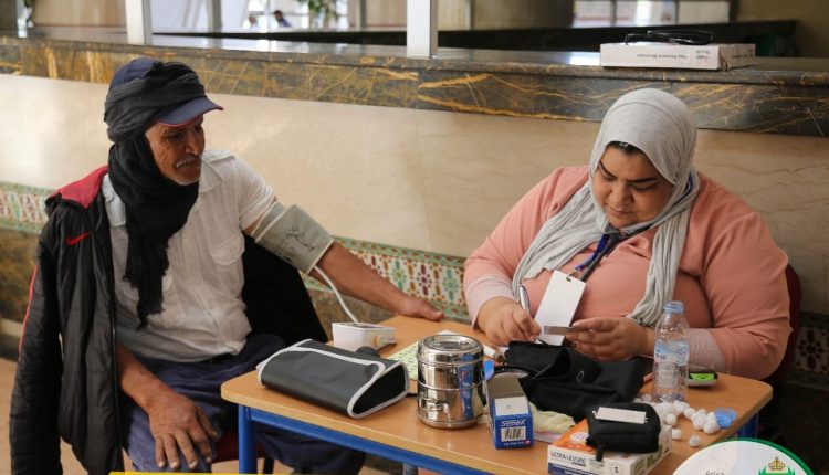 حملة طبية لفائدة عمال وأعوان الجماعة (7)