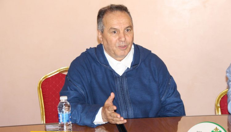 لقاء لتدارس التدابير والإجراءات المتخذة لتنظيم حفل تكريم الأطر التعليمية العاملة بالمؤسسة (1)