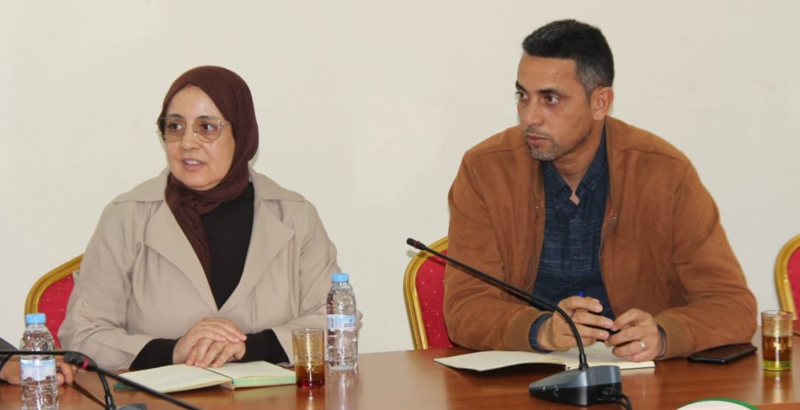 إجتماعا مع الفريق المكلف بتنسيق الأعمال الإستشارية للهيئة والمكون من السيدة والسادة (5)